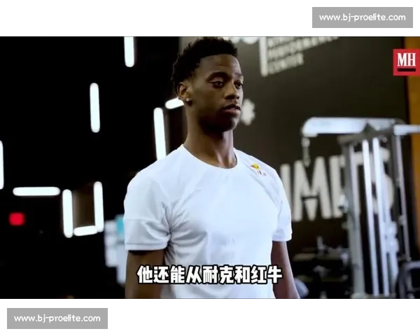 逆天弹跳！橄榄球新星教科书级过人震撼全场