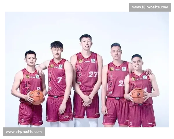 中国男篮迎战男丁格尔明星队焦点之战点燃篮球激情夜全国瞩目对决盛